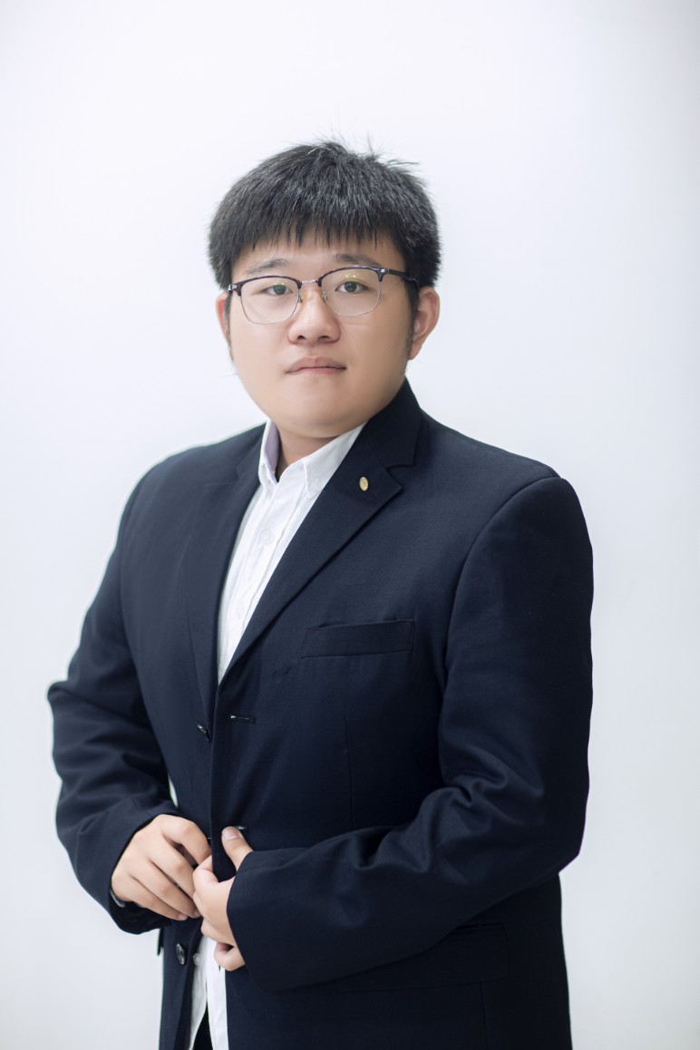 李仲豪
